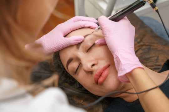 Eyebrow Microblading: Your Trendy Cosmetic Tattoo